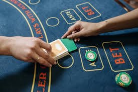 Filipino player joining a u888vip Live Casino baccarat table on a mobile phone